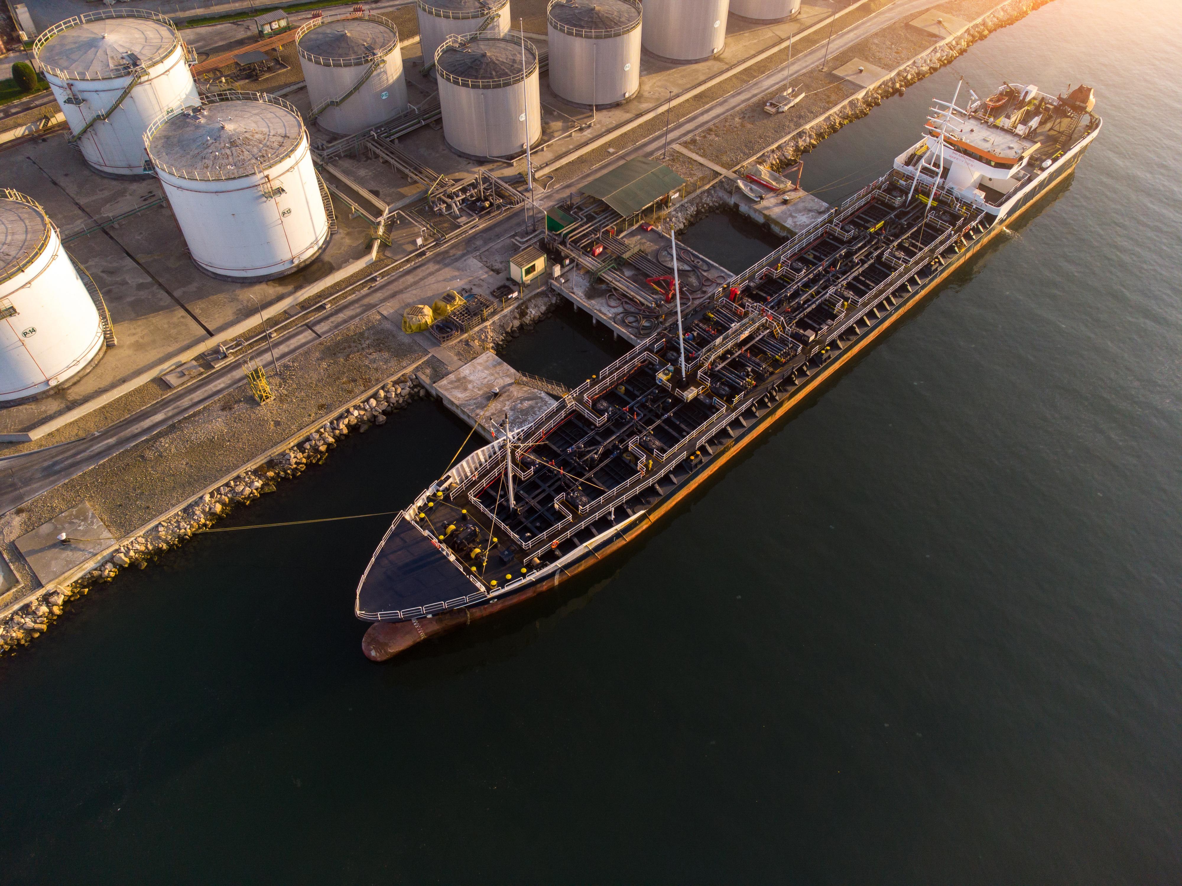 International transportation and delivery of Base Oil